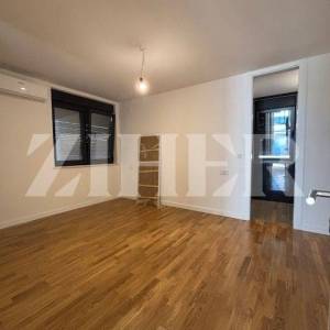 PRODAJA, KRK, DVA LUKSUZNA DVOETAŽNA APARTMANA S KROVNIM BAZENIMA