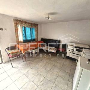 Prodaja, Kuća, Centar, Kaniža Gospička, Samostojeća, 123m2