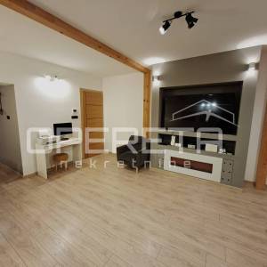 Prodaja, Kuća, Kaštel Sućurac, Kaštela, Dvojni objekt, 332m2