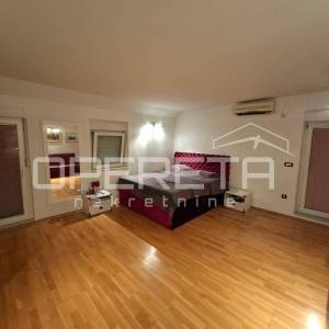 Prodaja, Kuća, Kaštel Sućurac, Kaštela, Dvojni objekt, 332m2