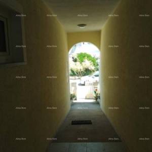 Prodaja-Kuća s apartmanima u Fažani!