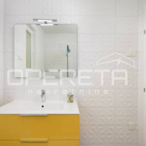 Istra, Svetvinčenat, predivna kuća sa bazenom i saunom, okružena prirodom