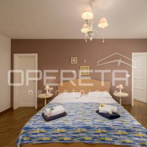 Istra, Svetvinčenat, predivna kuća sa bazenom i saunom okružena prirodom