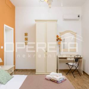 Istra, Svetvinčenat, predivna kuća sa bazenom i saunom okružena prirodom