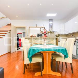 Prodaja, Kuća, Vrapče, Jačkovina, Samostojeća, 374m2