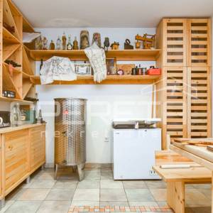 Prodaja, Kuća, Vrapče, Jačkovina, Samostojeća, 374m2