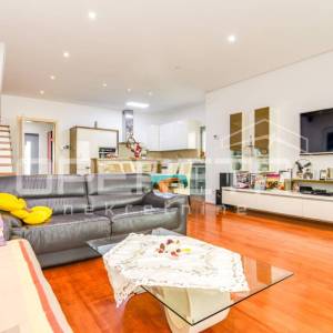 Prodaja, Kuća, Vrapče, Jačkovina, Samostojeća, 374m2