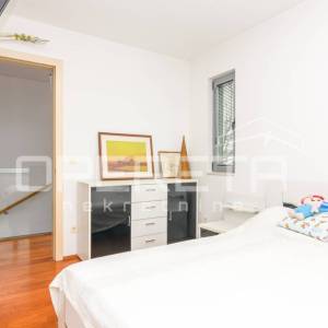 Prodaja, Kuća, Vrapče, Jačkovina, Samostojeća, 374m2