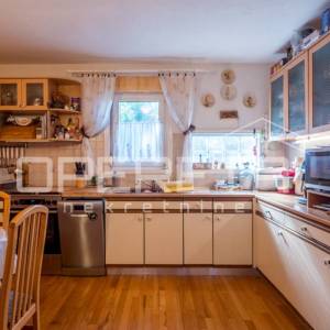 Prodaja, Kuća, Vrhovec, Vrhovec , Samostojeća, 560m2