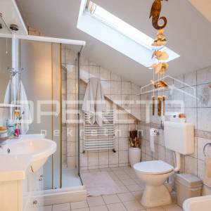 Prodaja, Kuća, Vrhovec, Vrhovec , Samostojeća, 560m2