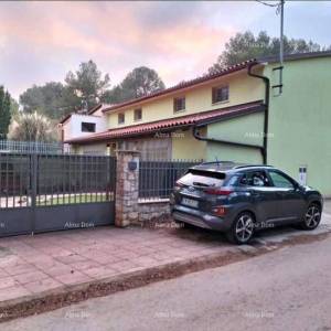 Prodaja kuće na atraktivnoj lokaciji u Puli – Stoja