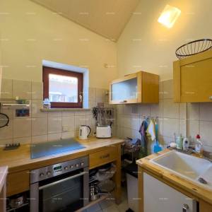 Prodaja kuće na odličnoj lokaciji u neposrednoj blizini Pulske arene, centar!