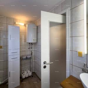 Prodaja kuće na odličnoj lokaciji u neposrednoj blizini Pulske arene, centar!