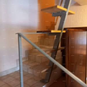 Prodaja kuće s dvorištem i parkirnim mjestima, Pula!