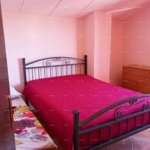 Prodaja kuće s dvorištem i parkirnim mjestima, Pula!