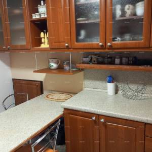 Prodaja kuće s dvorištem i parkirnim mjestima, Pula!