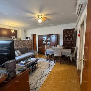 Prodaja kuće u širem dijelu centra s pomoćnom građevinom, Pula!