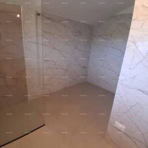 Prodaja - luksuzna kuća na velikoj okućnici s bazenom, wellness sobom i teretanom, blizina Poreča!