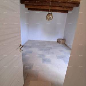 Prodaja - luksuzna kuća na velikoj okućnici s bazenom, wellness sobom i teretanom, blizina Poreča!