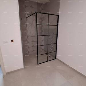 Prodaja - luksuzna kuća na velikoj okućnici s bazenom, wellness sobom i teretanom, blizina Poreča!