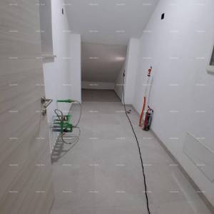 Prodaja - luksuzna kuća na velikoj okućnici s bazenom, wellness sobom i teretanom, blizina Poreča!