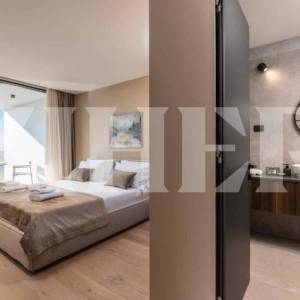 PRODAJA, LUKSUZNA VILA S BAZENOM I S PREKRASNIM POGLEDOM NA MORE