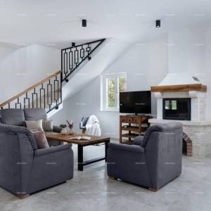 Prodaja - luksuzna vila s bazenom i jacuzzijem na prostranoj okućnici, Marčana!