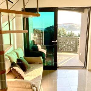 Prodaja luksuznog stana, prvi red do mora, Pješčana uvala!