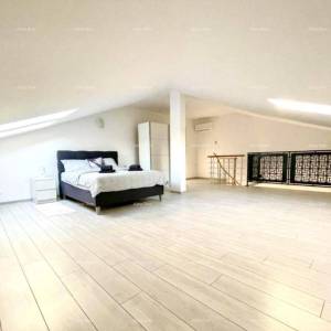 Prodaja luksuznog stana, prvi red do mora, Pješčana uvala!