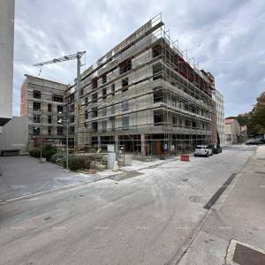 Prodaja moderan , luksuzan stan  u novogradnji, blizina tržnicePula!