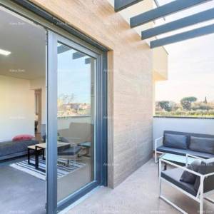 Prodaja moderne vile sa 5 zasebnih apartmana, Pula!