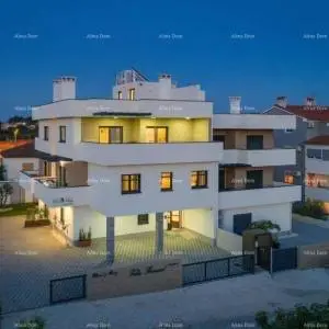 Prodaja moderne vile sa 5 zasebnih apartmana, Pula!