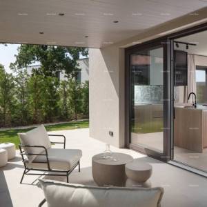 Prodaja moderne vile sa bazenom i wellness-om, okolica Vrsara!