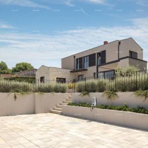 Prodaja moderne vile sa bazenom i wellness-om, okolica Vrsara!