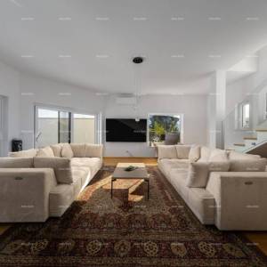 Prodaja - novoizgrađena, moderna i ekskluzivna vila s bazenom, Volme, Pula!