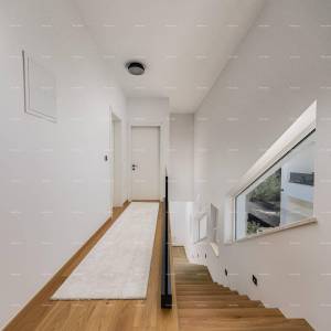 Prodaja - novoizgrađena, moderna i ekskluzivna vila s bazenom, Volme, Pula!