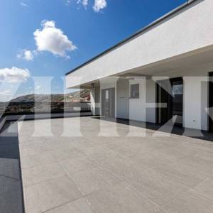 PRODAJA, PAG, PENTHOUSE 70 M2 + TERASA 75 M2 + PM, PREKRASAN POGLED