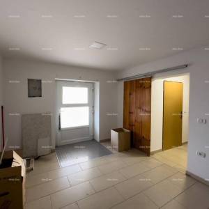 Prodaja renovirane kuće s pogledom na more, Medulin!