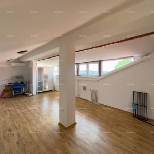 Prodaja renovirane kuće s pogledom na more, Medulin!