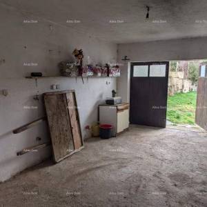 Prodaja samostojeće kuće s okućnicom i vrtom - Pazin