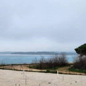 Prodaja  samostojeće kuće u Medulinu, 150m do plaže. Pošesi.