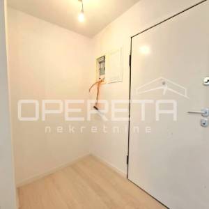 Prodaja, Stan, Čehi, Sisačka cesta , 3s, 75m2