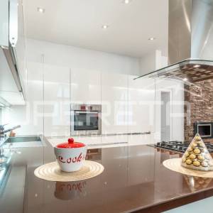 Prodaja, Stan, Centar, Centar, 1s, 228m2