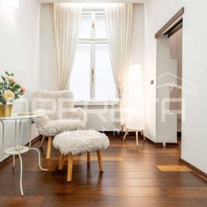 Prodaja, Stan, Centar, Centar, 1s, 228m2