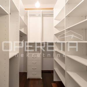 Prodaja, Stan, Centar, Centar, 1s, 228m2