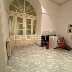 Prodaja, Stan, Centar, Centar, 4s, 231m2