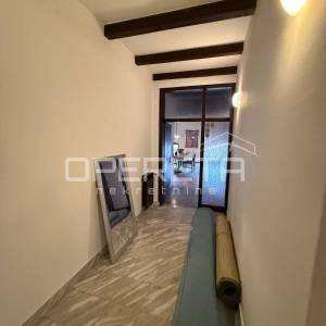 Prodaja, Stan, Centar, Centar, 4s, 231m2