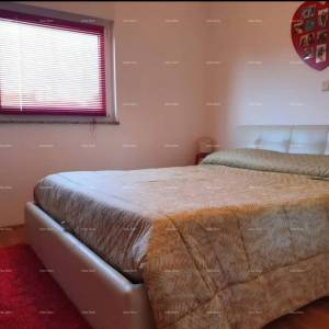 Prodaja - stan s pogledom na more  i parkirnim mjestom, Ližnjan!