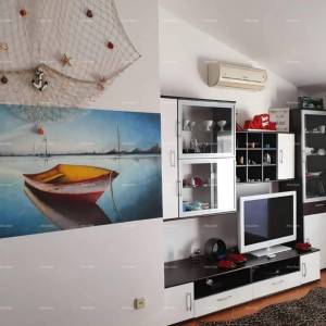 Prodaja - stan s pogledom na more  i parkirnim mjestom, Ližnjan!