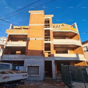 Prodaja - stan s terasom u izgradnji, novi stambeni projekt, Ližnjan!